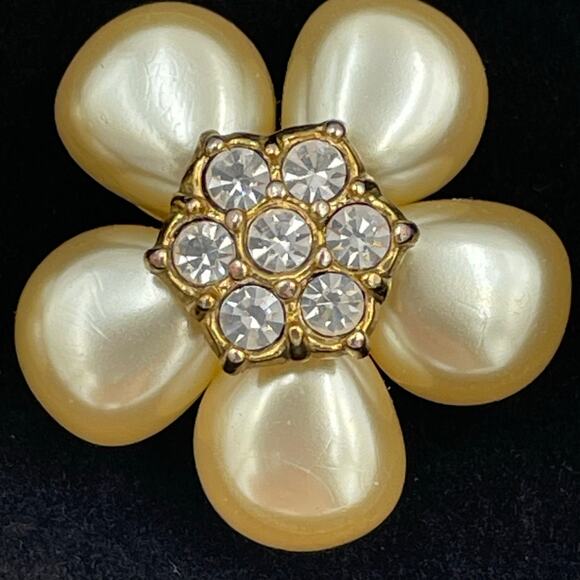 Vintage Avon Faux Pearl W/ Clear Rhinestones Daisy Stud Earrings Retro 80's Glam - Picture 6 of 8